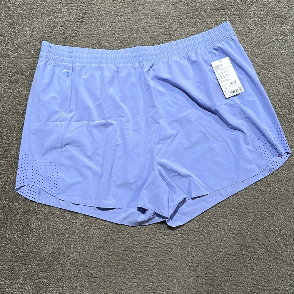 NWT Athleta Hustle 3” Short size 3X